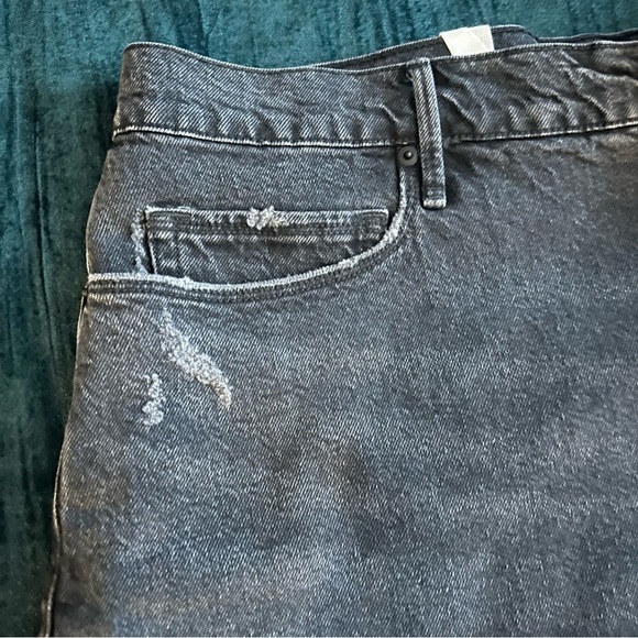 NWT Good American Good ‘90s Short 16 black wash denim shorts jeans - Picture 5 of 12